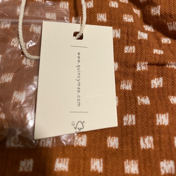 Quincy Mae Romper - Picture 3 of 3